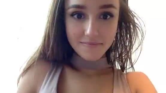 Webcam cute girl